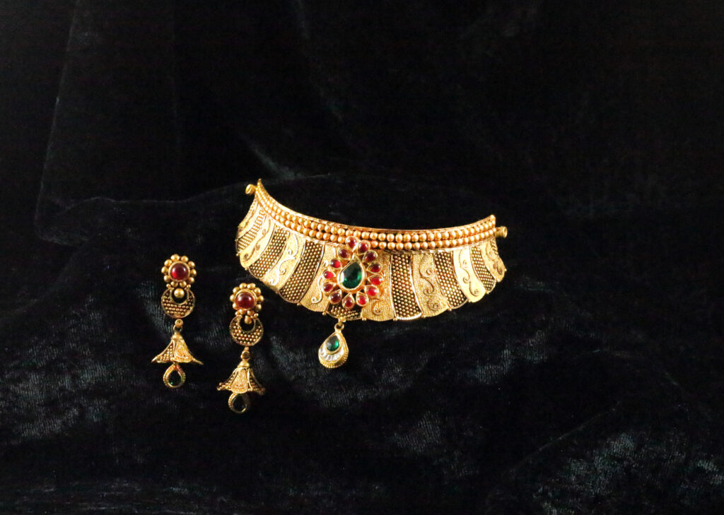 gold-bridal-jewellery-khoe